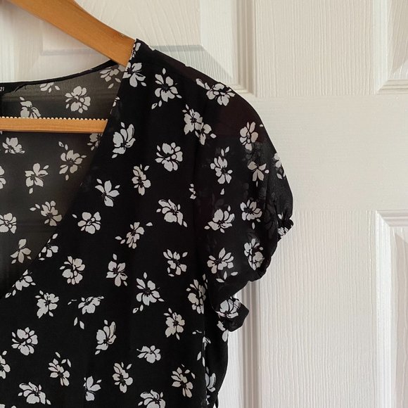 Forever 21 Dress - Picture 4 of 13